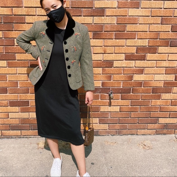 VINTAGE KENZO embroidered floral velvet blazer S 4 - Picture 2 of 15